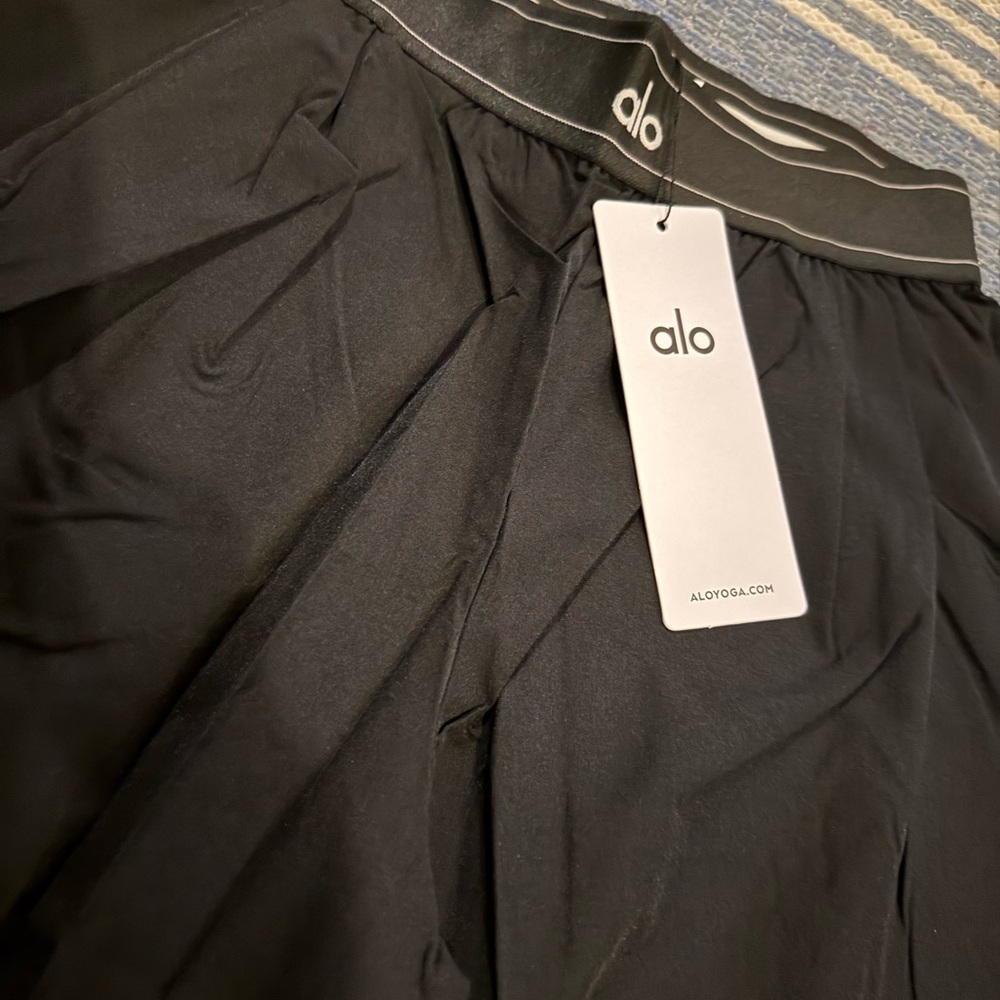 NWT ALO Yoga Black Trouser Pants - Picture 4 of 5
